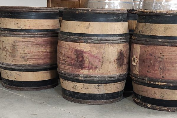 Vente de fut tonneau d’occasion sans remise en état pour décoration