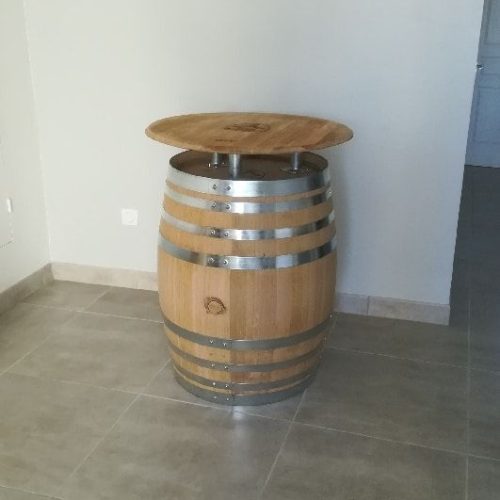 Fabrication d'objet décoratif avec un tonneau en bois massif - Mange debout